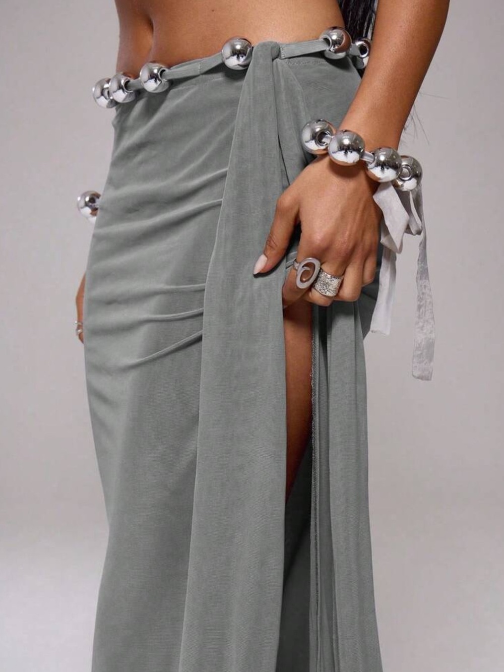 MUSERA Oversized Beads Fitted Set - Picture 8 of 13
